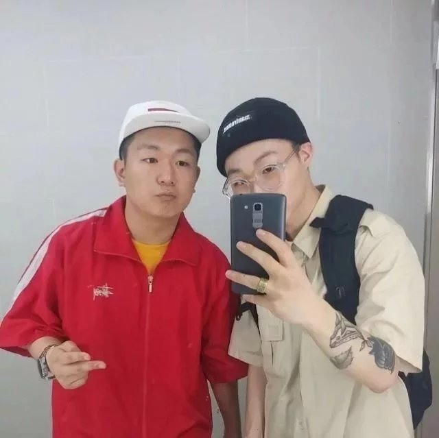 狄梅黛亮