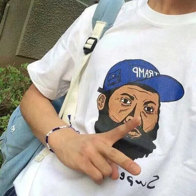 扶江妍霄