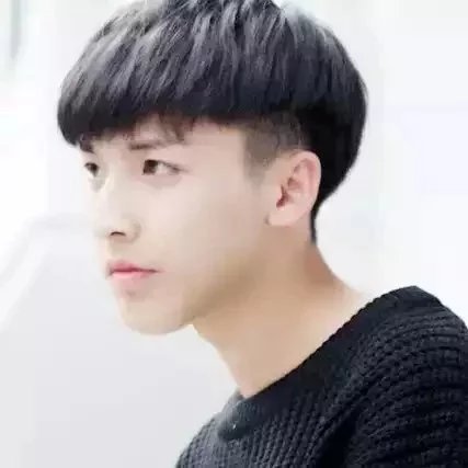 周宏媚彩